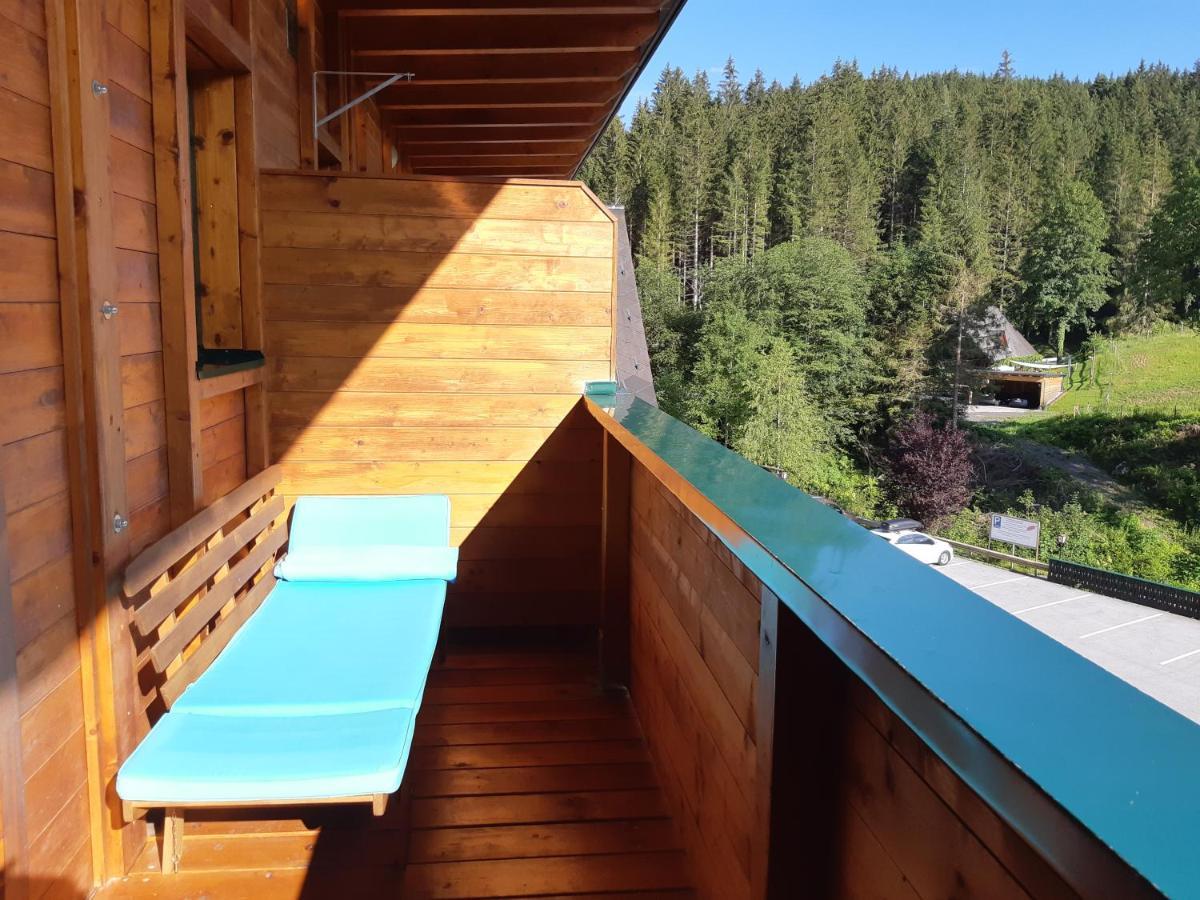 Gasthof Klug Zum Ehrensepp Modriach Bagian luar foto