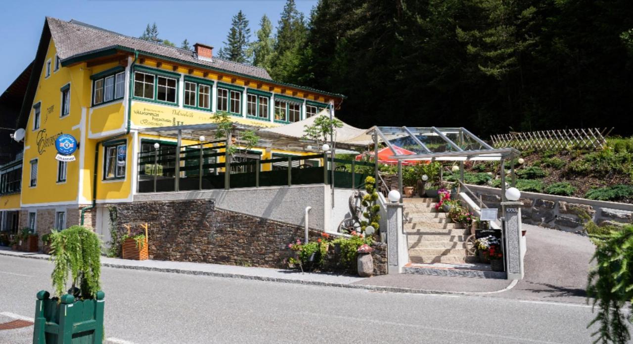 Gasthof Klug Zum Ehrensepp Modriach Bagian luar foto