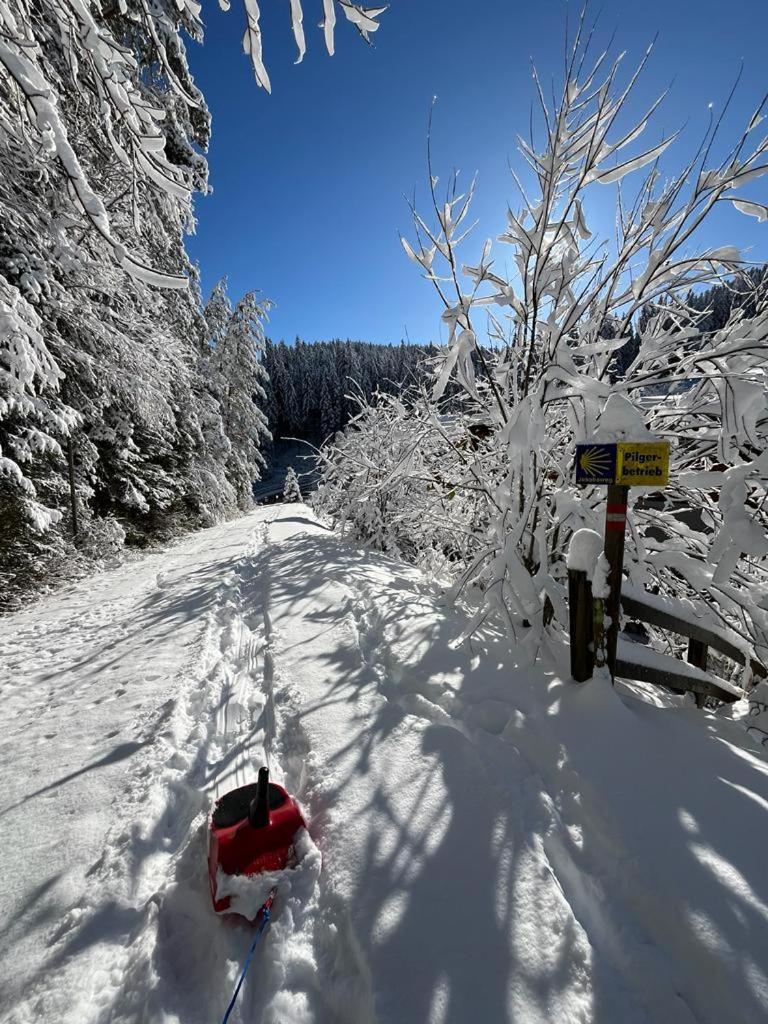Gasthof Klug Zum Ehrensepp Modriach Bagian luar foto